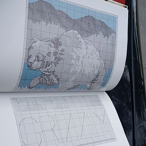 Vanessa-Ann's Holidays In Cross-Stitch Book - Picture 7 of 7